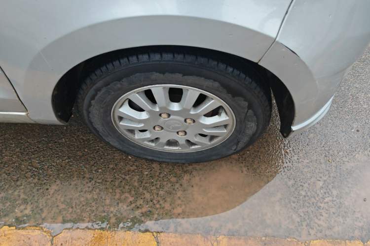 Used Wuling Hongguang 2016 1.5L Restyled S Comfort Version Right Front Wheel Hub