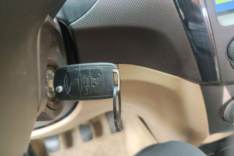 Used Wuling Hongguang 2016 1.5L S1 Deluxe Model China V-standard Vehicle Key