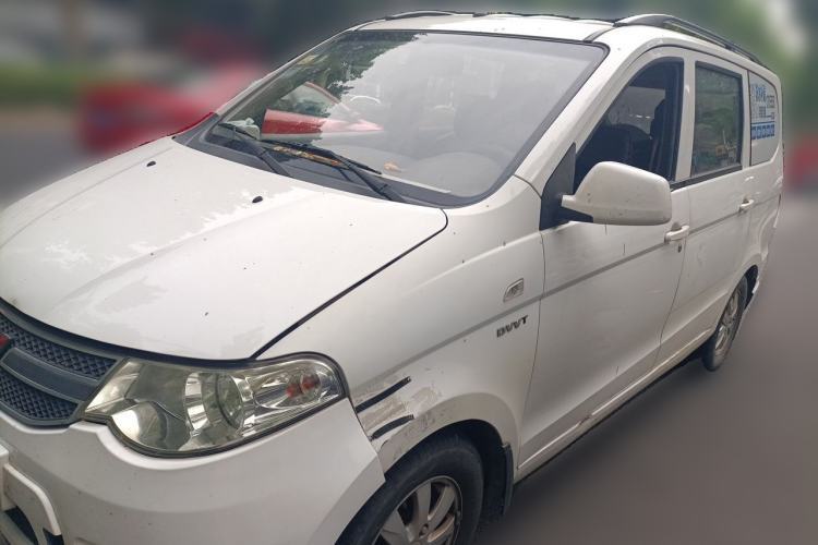Używany Wuling Hongguang 2016 1.5L Restyled S Comfort Version Guazi used car, China used car export, Used car for sale, Used cars, Cheapest cars for sale