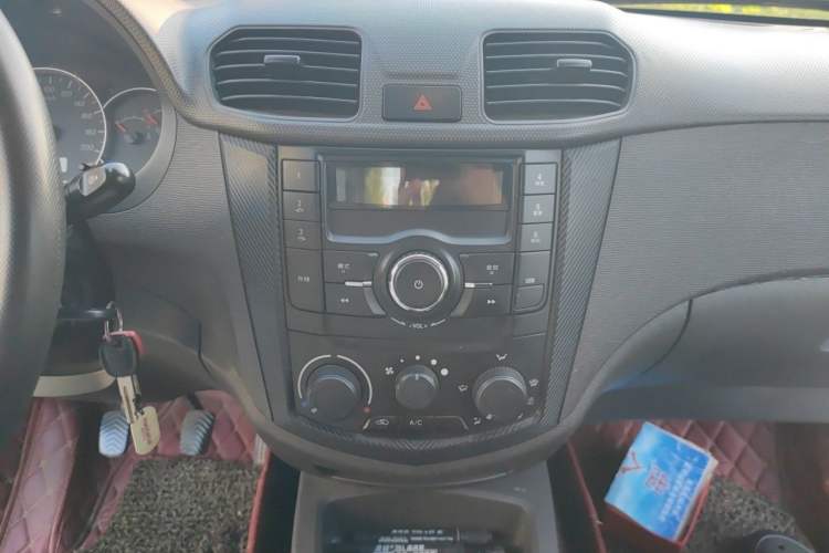 Used Wuling Hongguang 2016 1.5L Restyled S Comfort Version Audio And AC Panel
