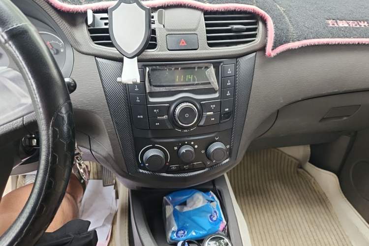 Used Wuling Hongguang 2016 1.5L Restyled S Comfort Version Audio And AC Panel