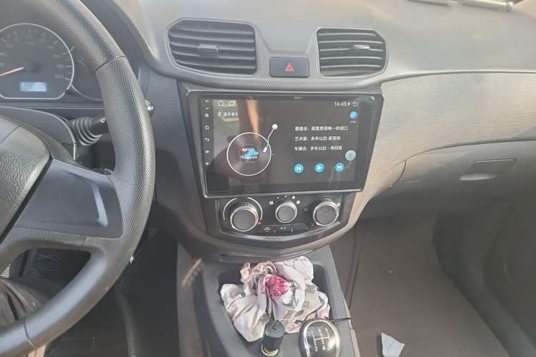 Used Wuling Hongguang 2016 1.5L S Comfort Version Audio And AC Panel