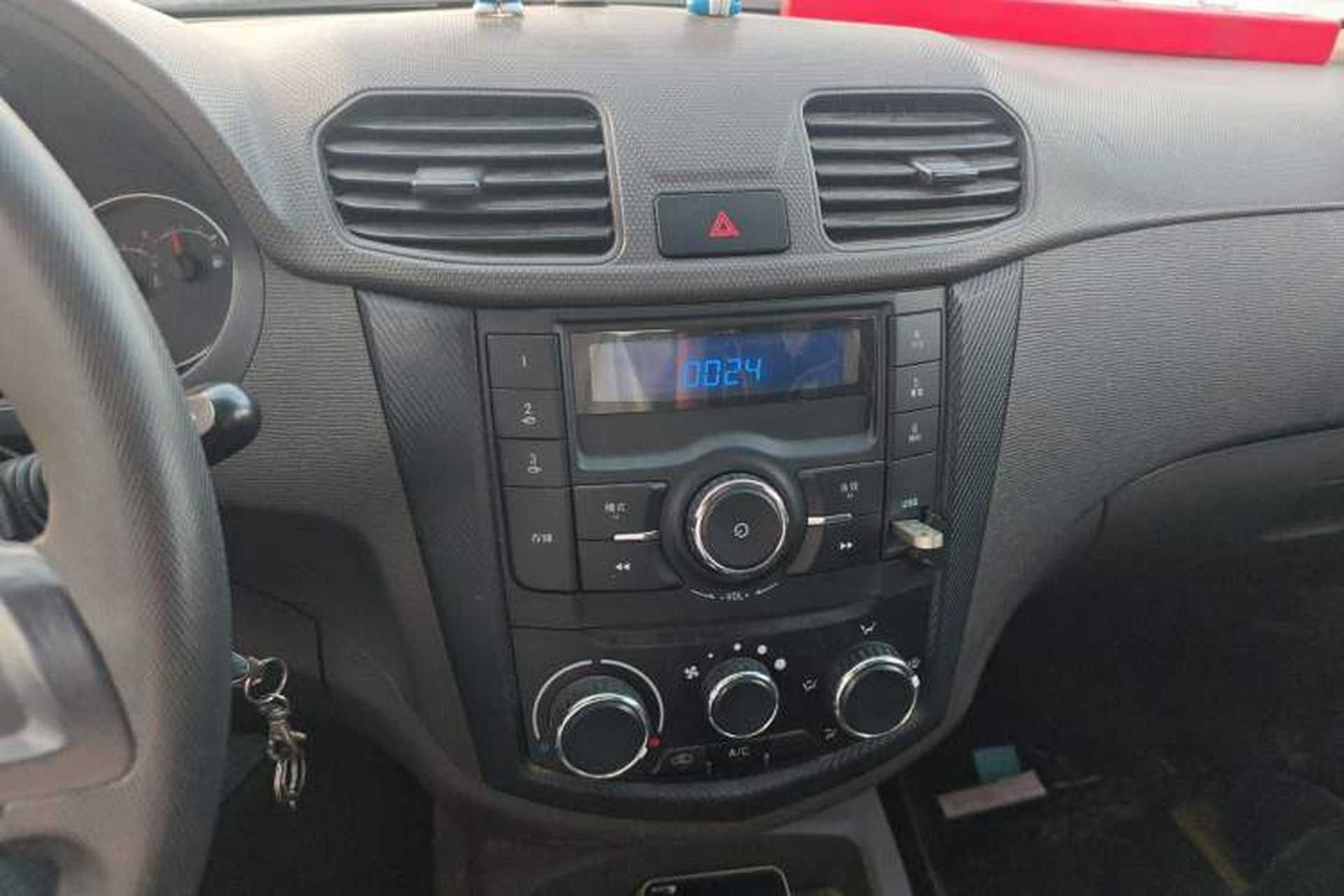 Used Wuling Hongguang 2016 1.5L Restyled S Comfort Version Audio And AC Panel