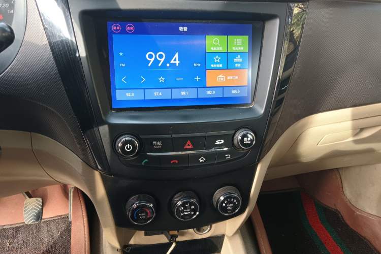 Used Wuling Hongguang 2016 1.5L S1 Deluxe Model China V-standard Audio And AC Panel