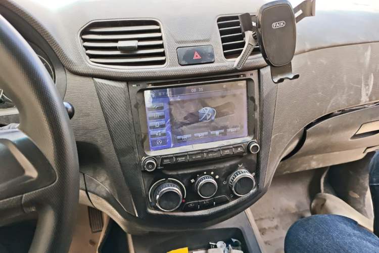 Used Wuling Hongguang 2016 1.5L Restyled S Comfort Version Audio And AC Panel