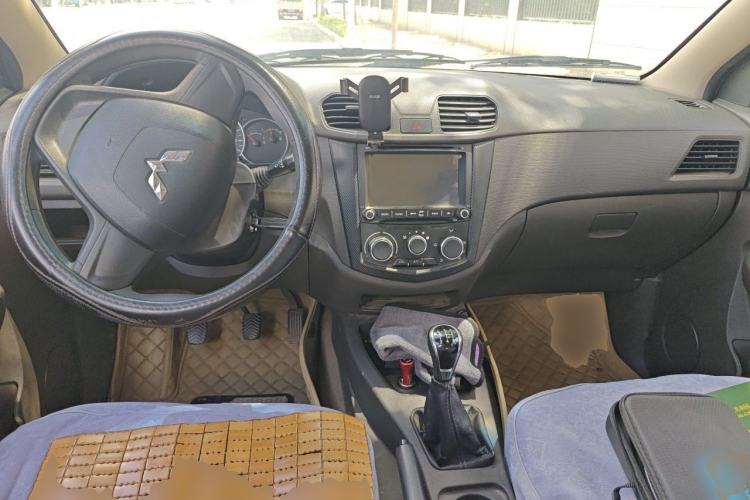 Used Wuling Hongguang 2016 1.5L Restyled S Comfort Version Center Console