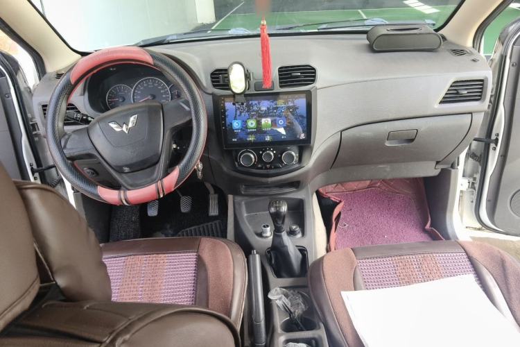 Used Wuling Hongguang 2016 1.5L Restyled S Comfort Version Center Console