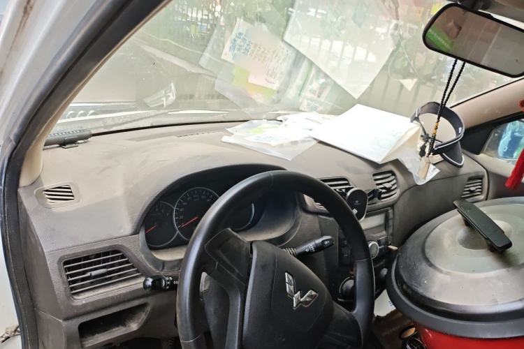 Used Wuling Hongguang 2016 1.5L Restyled S Comfort Version Center Console