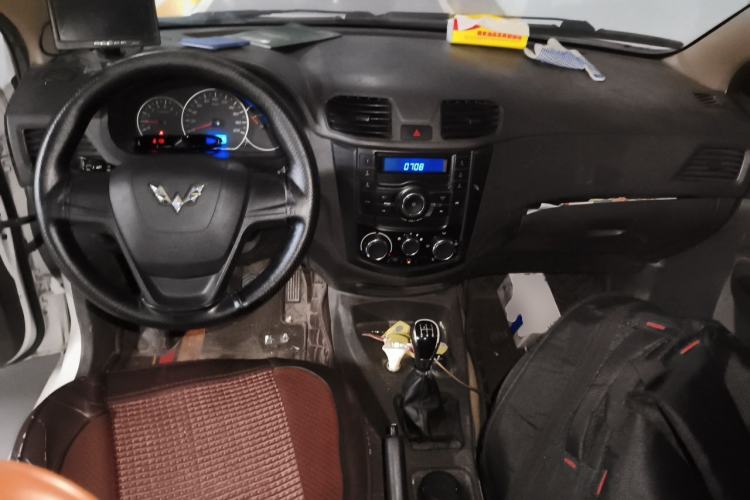 Used Wuling Hongguang 2016 1.5L Restyled S Comfort Version Center Console