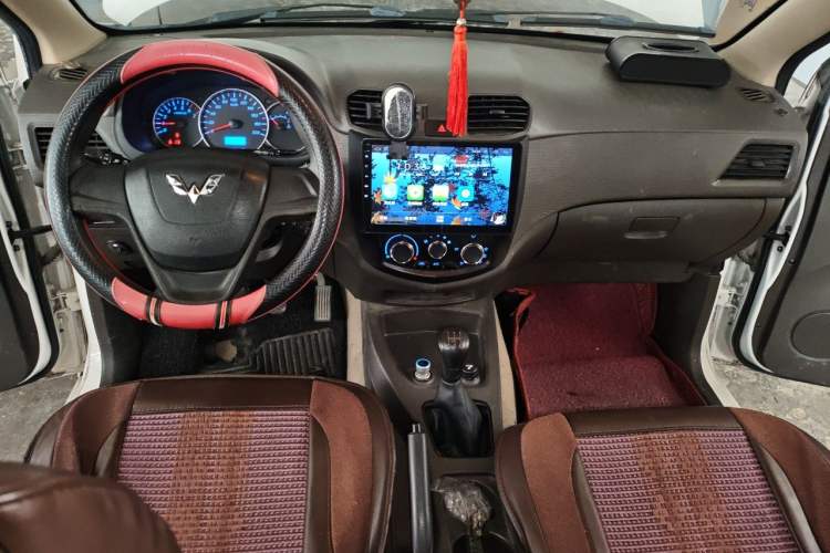Used Wuling Hongguang 2016 1.5L Restyled S Comfort Version Center Console