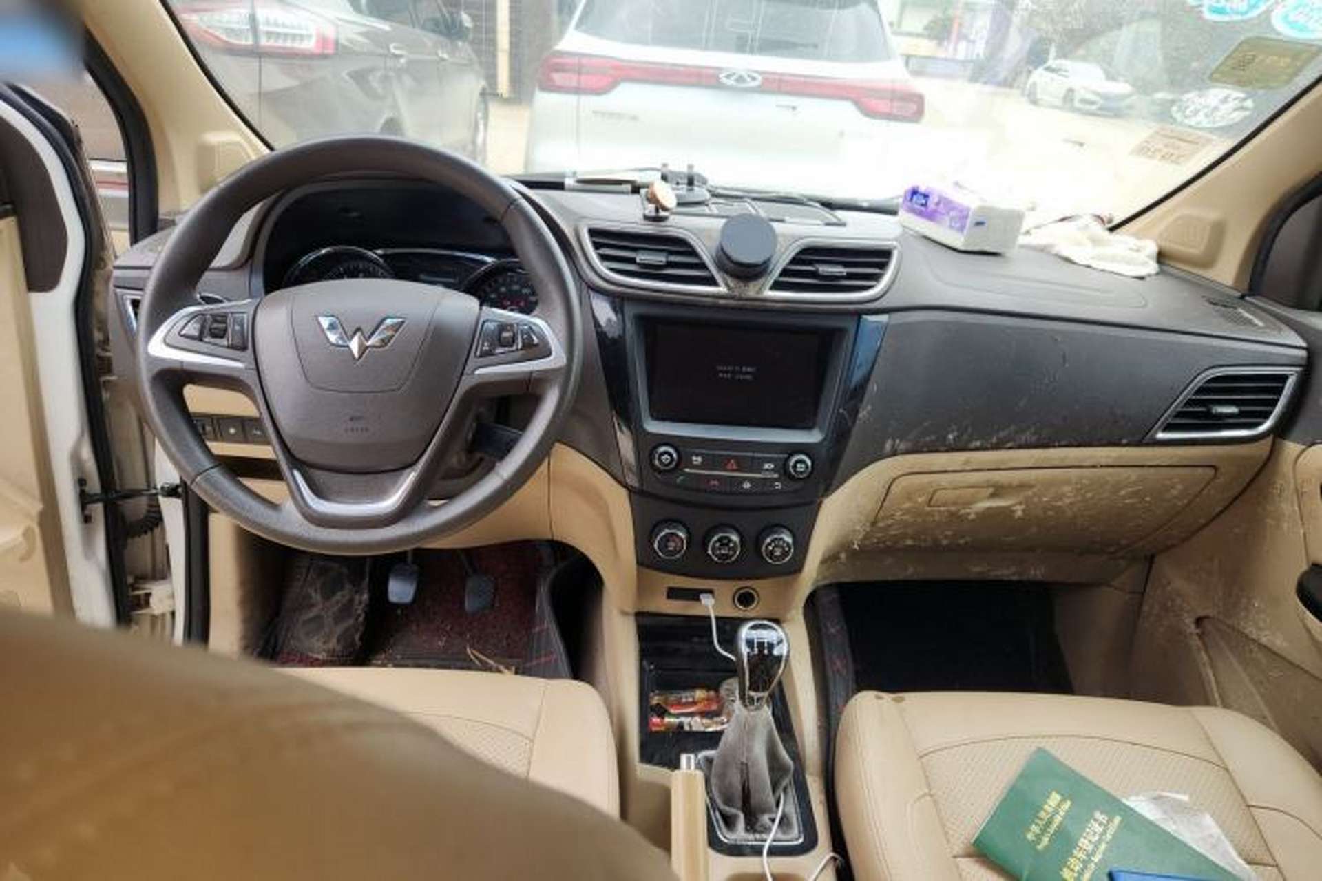 Used Wuling Hongguang 2016 1.5L S1 Deluxe Model China V-standard Center Console