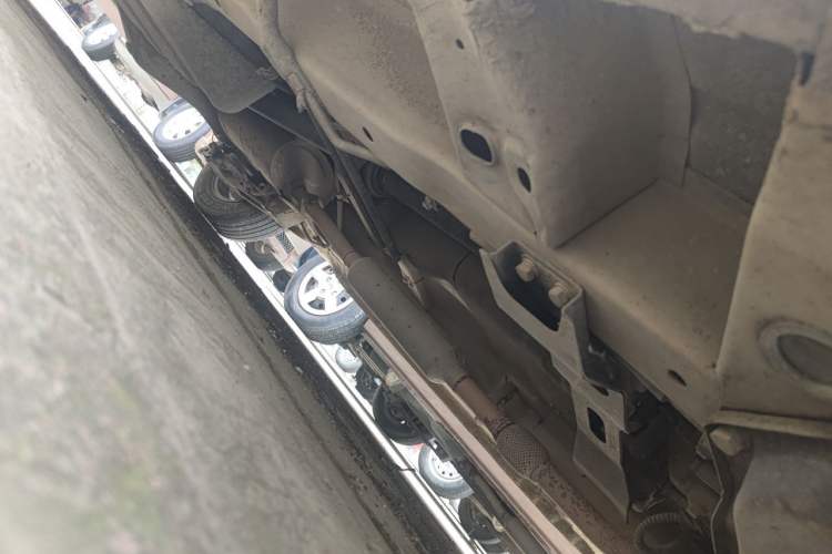 Used Wuling Hongguang 2016 1.5L S Comfort Version Chassis Front Right