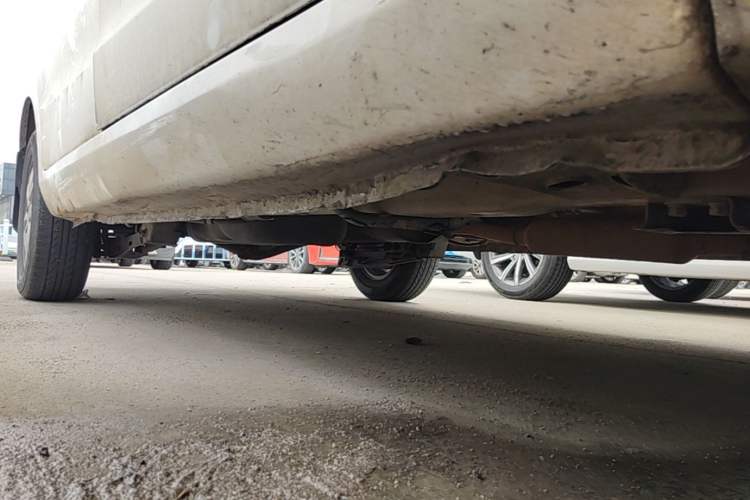 Used Wuling Hongguang 2016 1.5L S Comfort Version Chassis Front Right