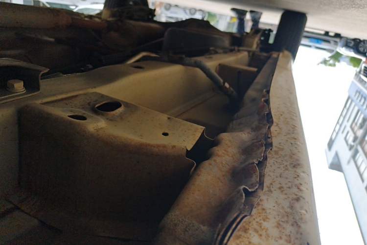 Used Wuling Hongguang 2016 1.5L S Comfort Version Chassis Front Right