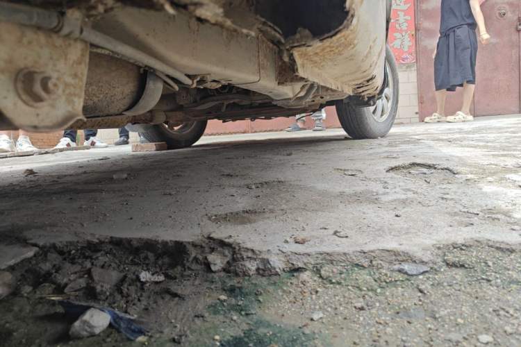 Used Wuling Hongguang 2016 1.5L S Comfort Version Chassis Rear Right