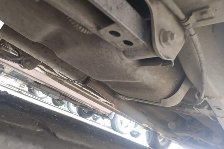 Used Wuling Hongguang 2016 1.5L S Comfort Version Chassis Rear Right