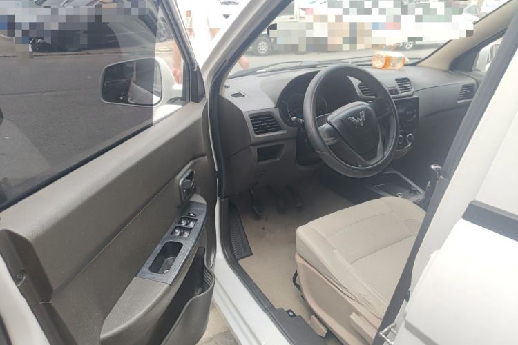 Used Wuling Hongguang 2016 1.5L S Comfort Version Driver Seat