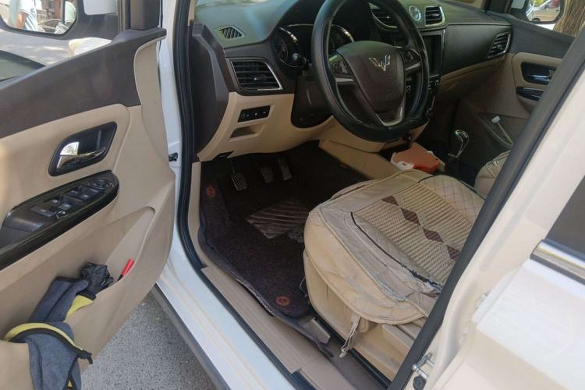 Used Wuling Hongguang 2016 1.5L S1 Deluxe Model China V-standard Driver Seat