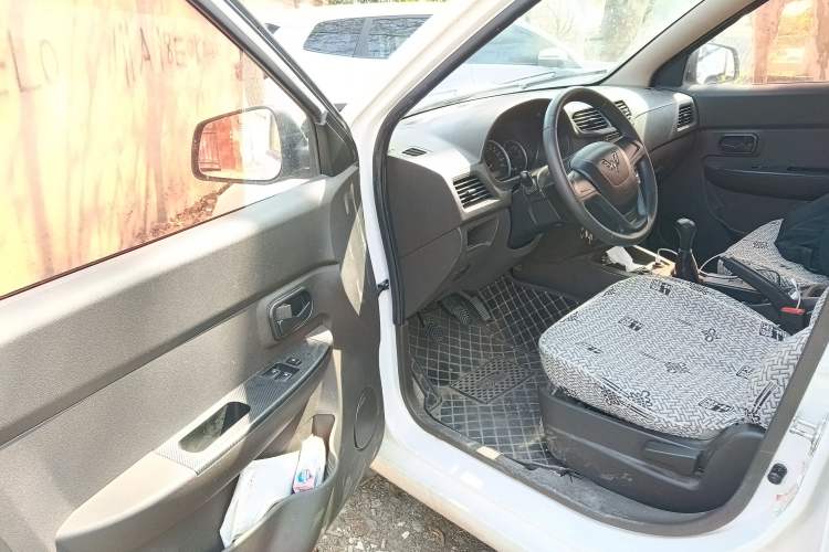 Used Wuling Hongguang 2016 1.5L S Comfort Version Driver Seat