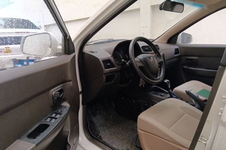 Used Wuling Hongguang 2016 1.5L Restyled S Comfort Version Driver Seat
