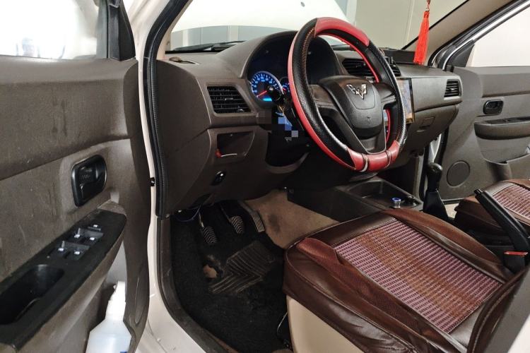 Used Wuling Hongguang 2016 1.5L Restyled S Comfort Version Driver Seat