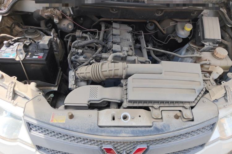 Used Wuling Hongguang 2016 1.5L Restyled S Comfort Version Engine Bay