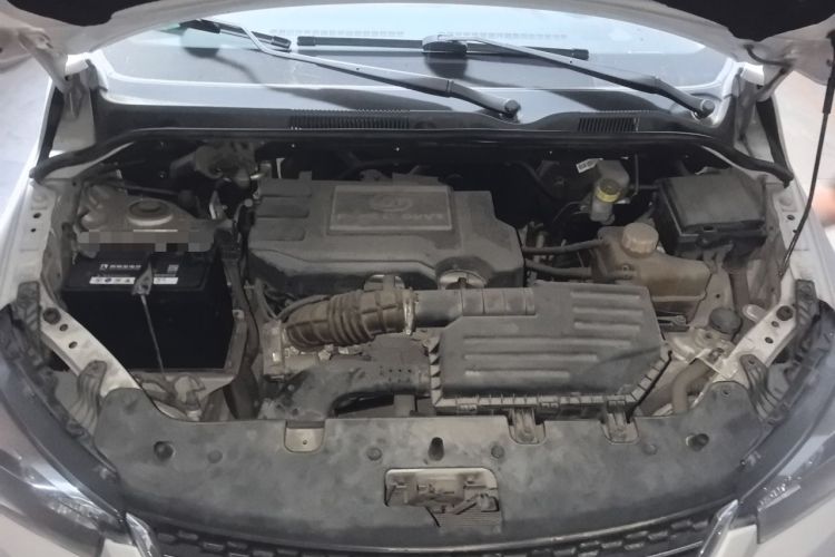 Used Wuling Hongguang 2016 1.5L S1 Deluxe Model China V-standard Engine Bay