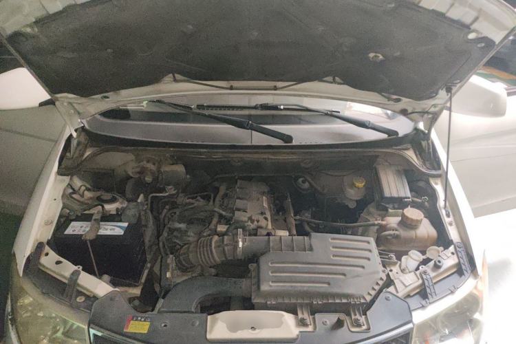 Used Wuling Hongguang 2016 1.5L Restyled S Comfort Version Engine Bay