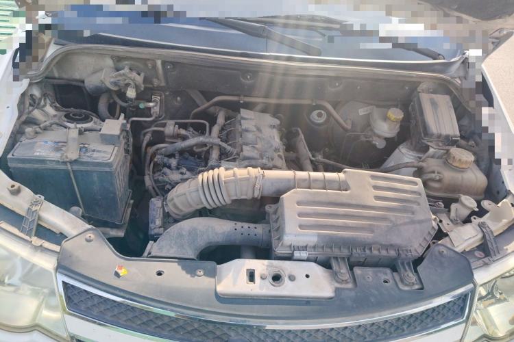 Used Wuling Hongguang 2016 1.5L S Comfort Version Engine Bay