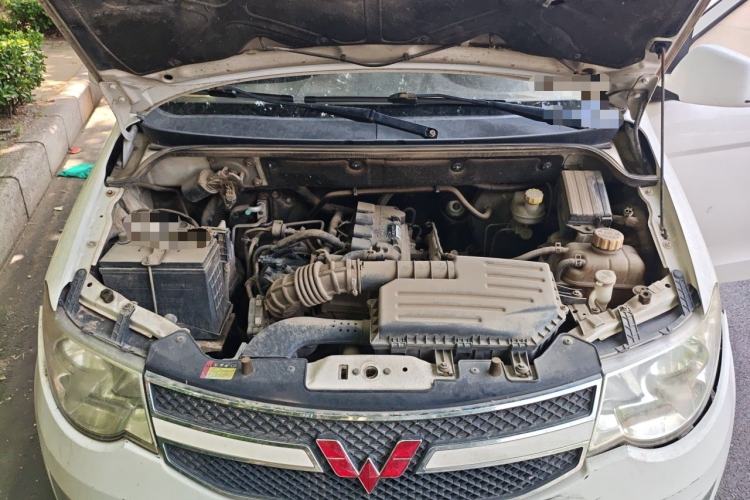 Used Wuling Hongguang 2016 1.5L S Comfort Version Engine Bay
