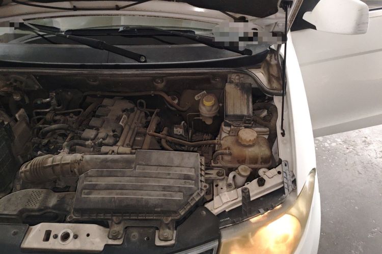 Used Wuling Hongguang 2016 1.5L Restyled S Comfort Version Engine Bay Left