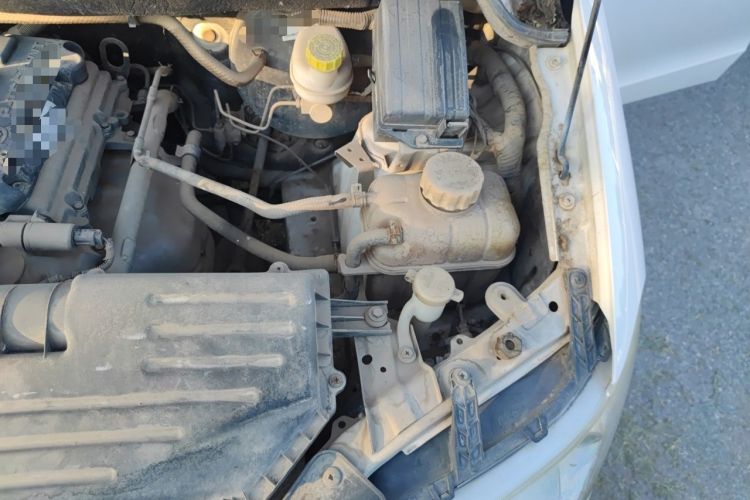 Used Wuling Hongguang 2016 1.5L Restyled S Comfort Version Engine Bay Left