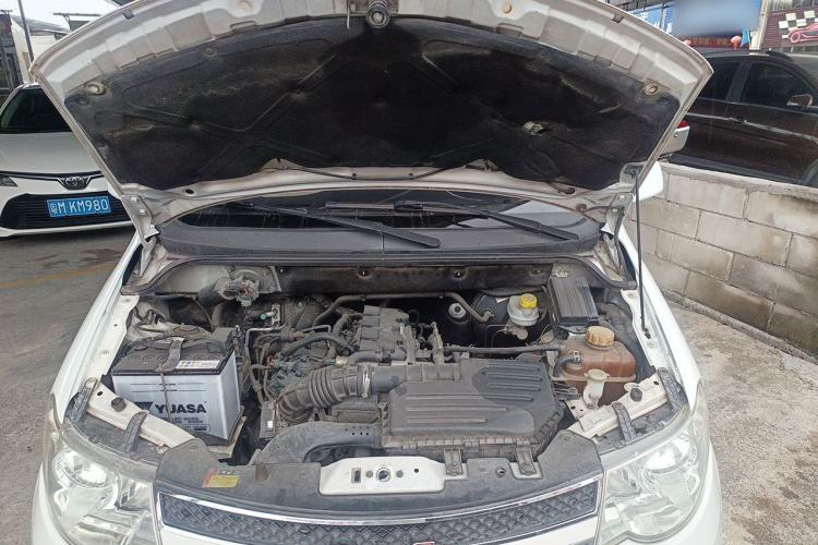 Used Wuling Hongguang 2016 1.5L Restyled S Comfort Version Engine Bay