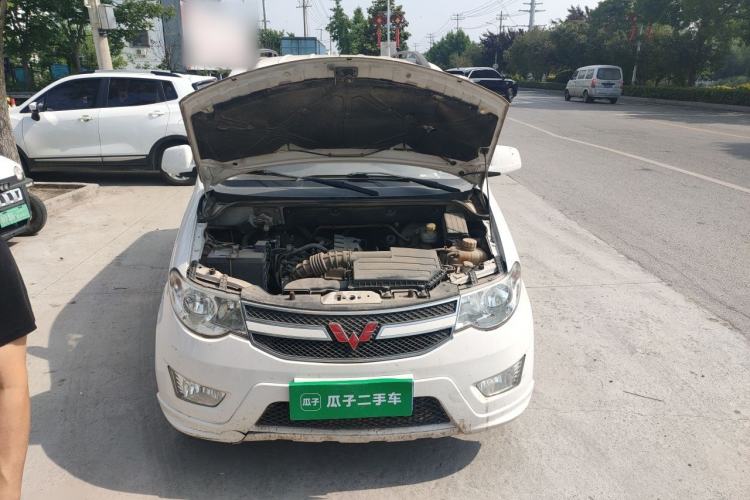 Used Wuling Hongguang 2016 1.5L S Comfort Version Engine Bay