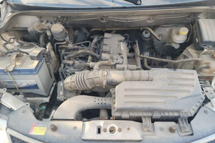 Used Wuling Hongguang 2016 1.5L S Comfort Version Engine Bay