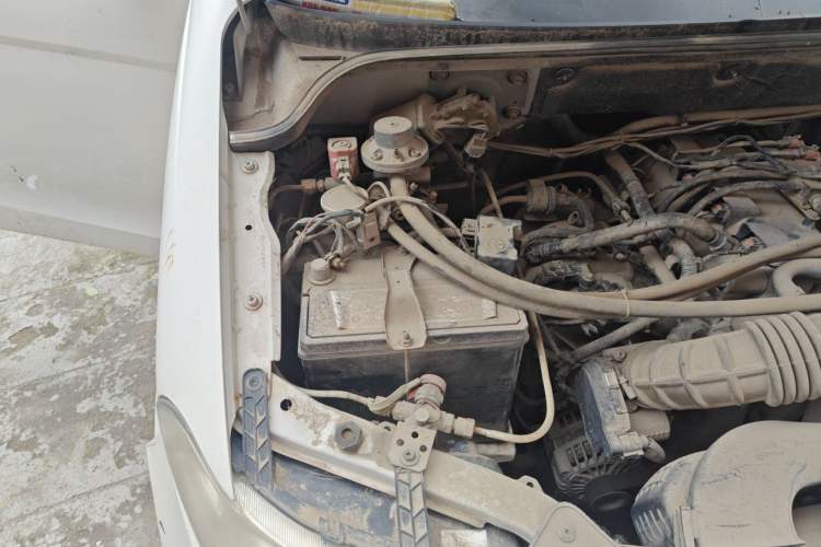 Used Wuling Hongguang 2016 1.5L S Comfort Version Engine Bay Right