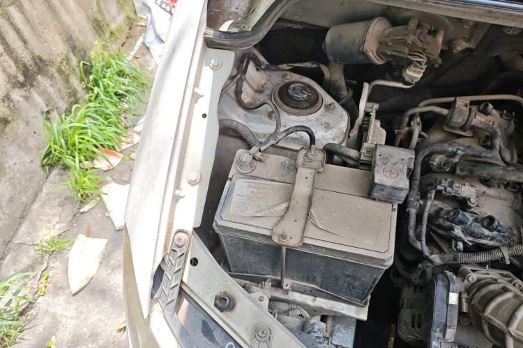 Used Wuling Hongguang 2016 1.5L Restyled S Comfort Version Engine Bay Right