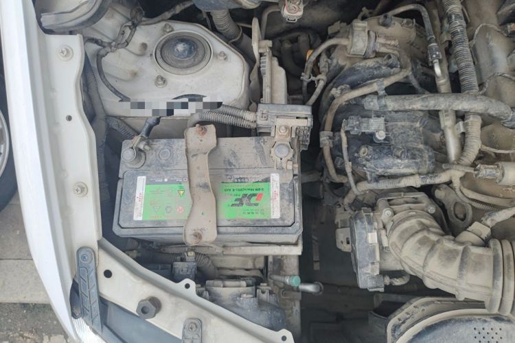Used Wuling Hongguang 2016 1.5L S Comfort Version Engine Bay Right