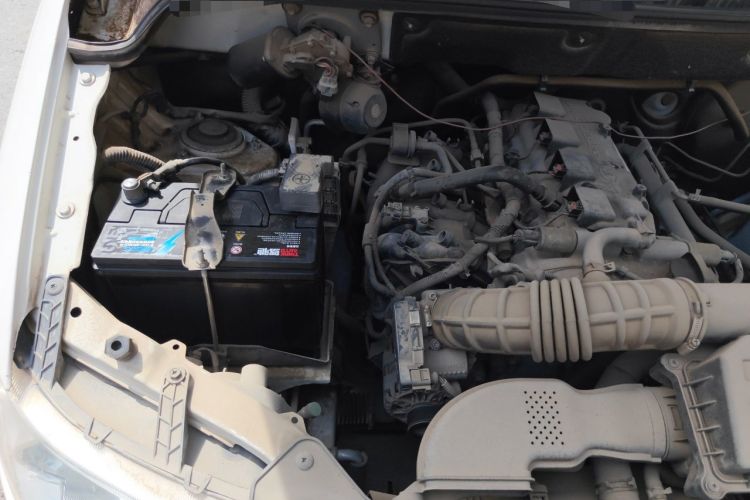 Used Wuling Hongguang 2016 1.5L Restyled S Comfort Version Engine Bay Right