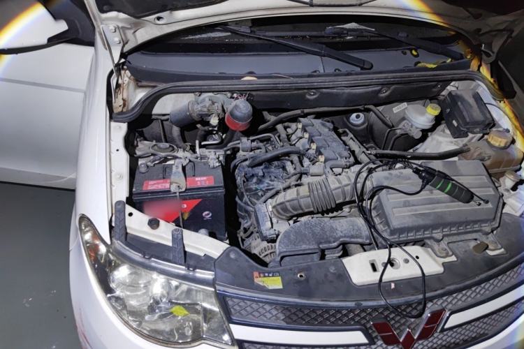 Used Wuling Hongguang 2016 1.5L S Comfort Version Engine Bay Right