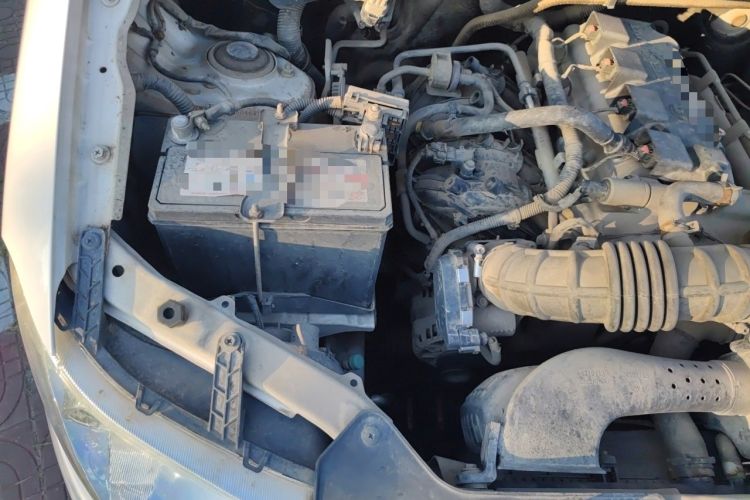 Used Wuling Hongguang 2016 1.5L Restyled S Comfort Version Engine Bay Right