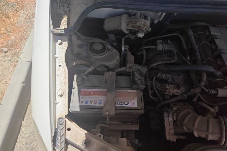 Used Wuling Hongguang 2016 1.5L S Comfort Version Engine Bay Right