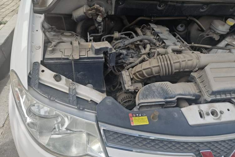Used Wuling Hongguang 2016 1.5L Restyled S Comfort Version Engine Bay Right