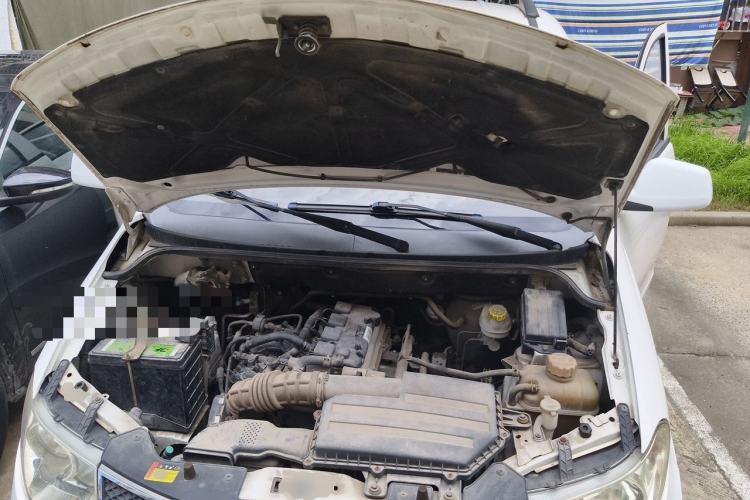 Used Wuling Hongguang 2016 1.5L Restyled S Comfort Version Engine Bay