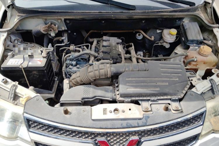 Used Wuling Hongguang 2016 1.5L Restyled S Comfort Version Engine Bay
