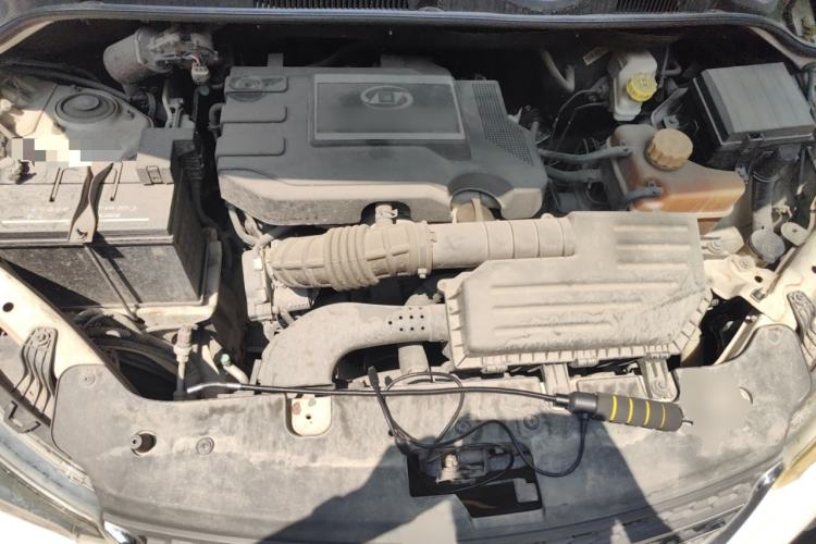 Used Wuling Hongguang 2016 1.5L S1 Deluxe Model China V-standard Engine Bay