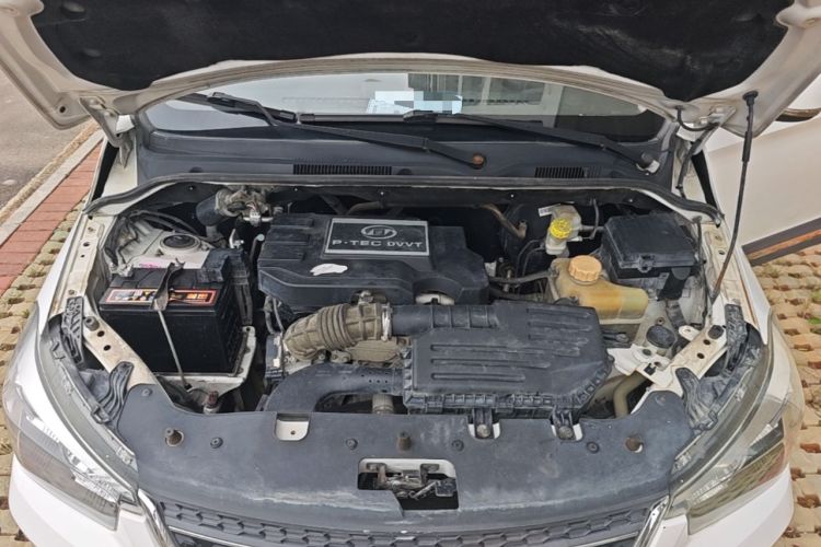Used Wuling Hongguang 2016 1.5L S1 Deluxe Model China V-standard Engine Bay
