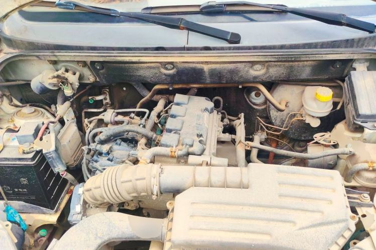 Used Wuling Hongguang 2016 1.5L Restyled S Comfort Version Engine Bay