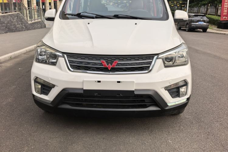 Used Wuling Hongguang 2016 1.5L S1 Deluxe Model China V-standard Exterior 1