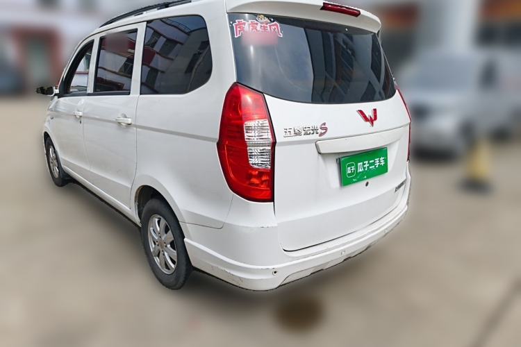 Used Wuling Hongguang 2016 1.5L S Comfort Version Exterior 3